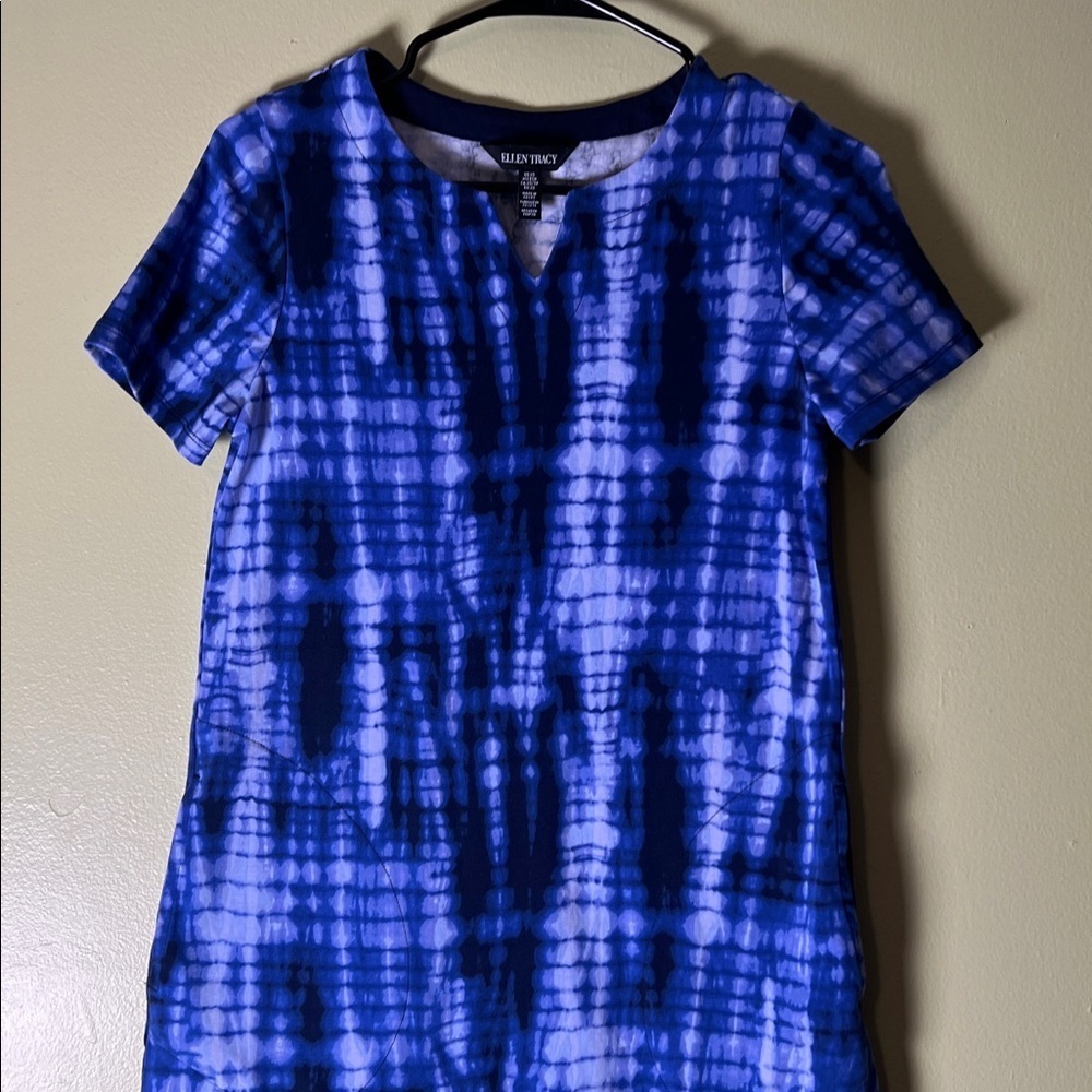 Ellen Tracy Vibrant Blue tie-dye Patterned Mini Dress - Picture 2 of 6